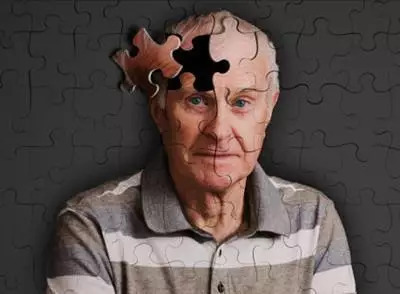 引起老年痴呆病常见的因素有哪些
