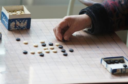 下棋能预防老年痴呆症吗